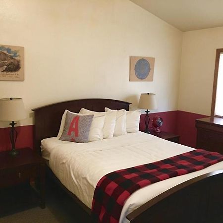 Boulder Mountain Lodge Bagian luar foto